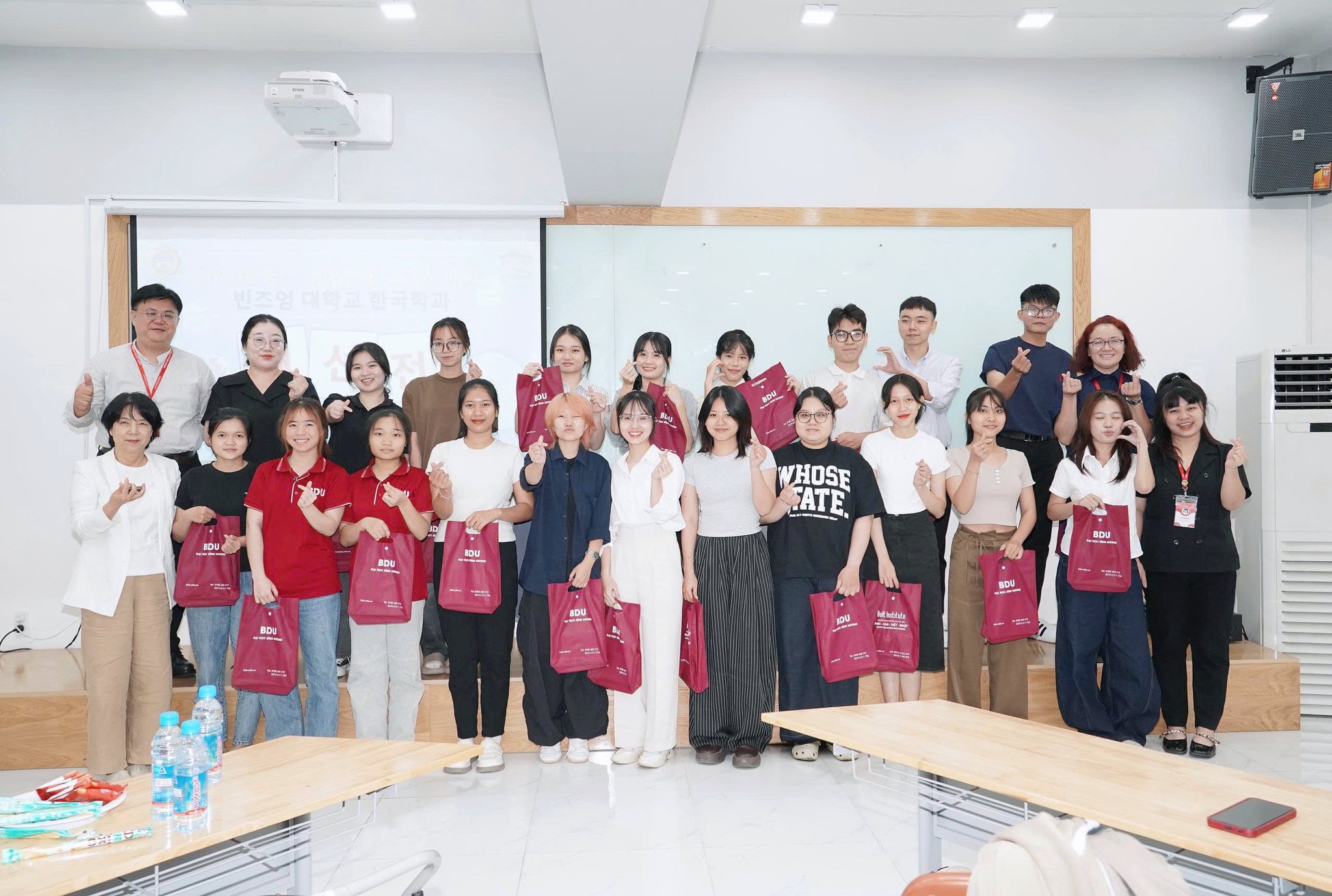 21 TÀI NĂNG TRANH TÀI TẠI CUỘC THI NÓI TIẾNG HÀN – CÚP ĐẠI SỨ HÀN QUỐC 2025 (VÒNG TRƯỜNG)