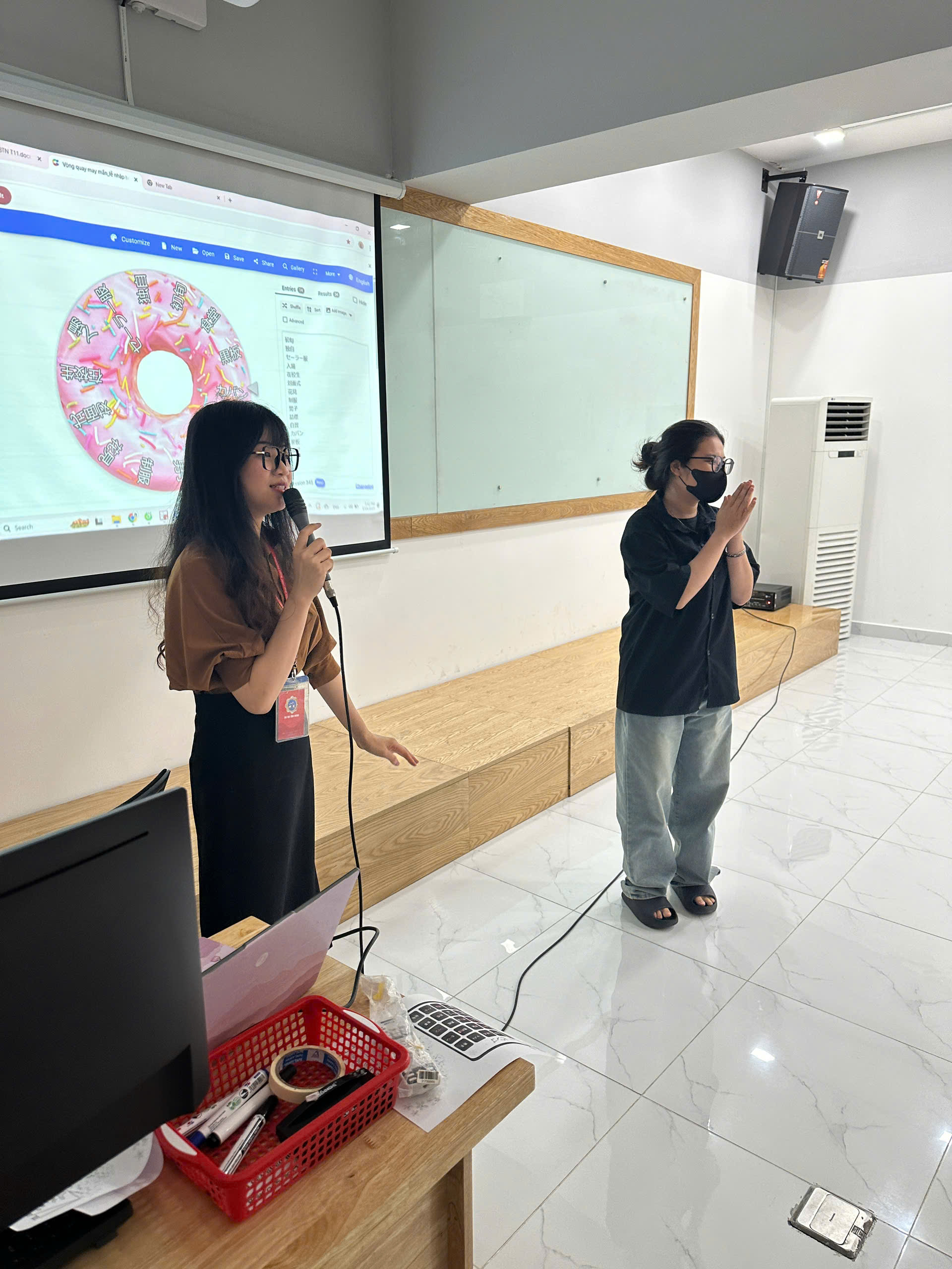 z6423712355098 19aa09927825dd4c2b586302e377f679